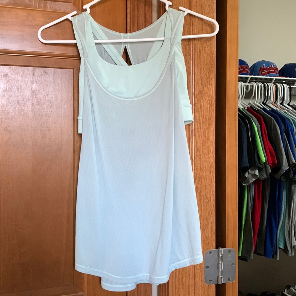 Lululemon Twist Tank w/ Built In Sports Bra